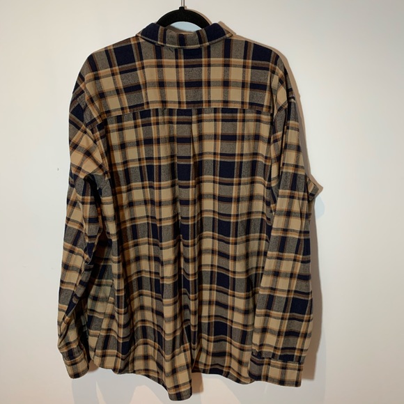 The Foundry Thick Long Sleeved Flannel - Picture 6 of 6